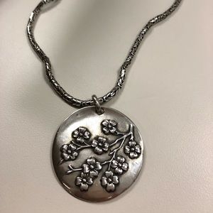 James avery pendant